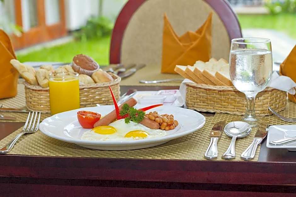 Oak Ray Serene Garden Hotel