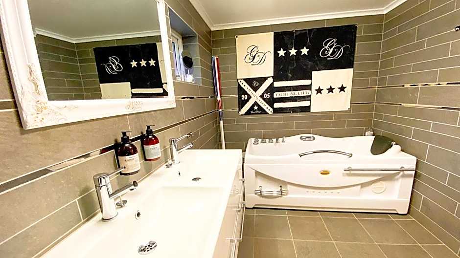 Skaftö Hotell Villa Lönndal, Grundsund