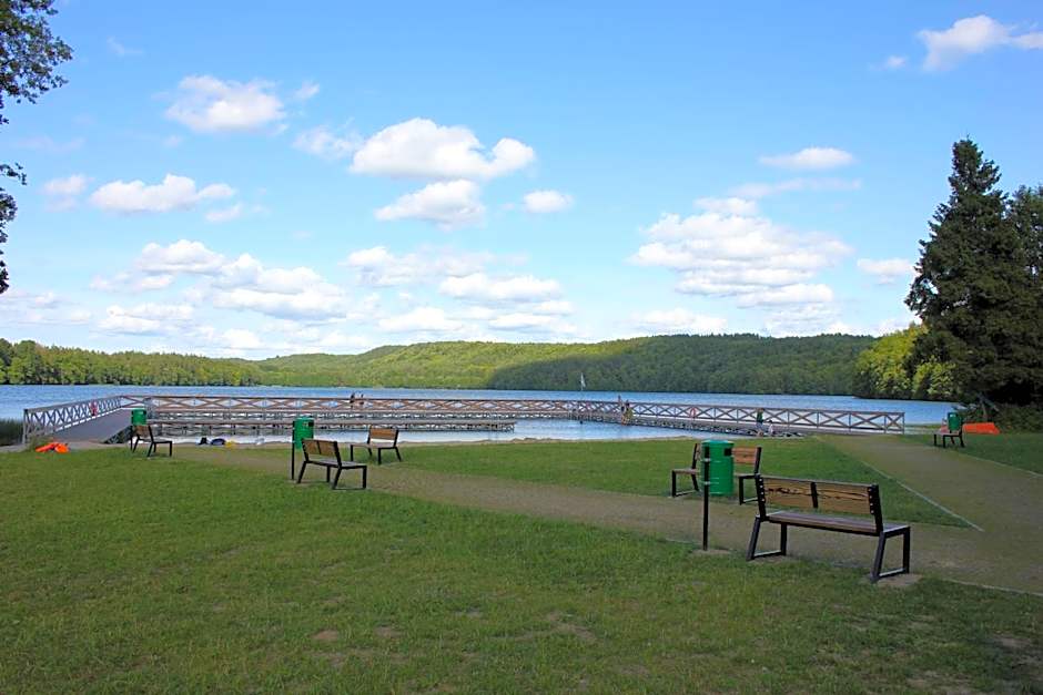 Domek nad jeziorem 7