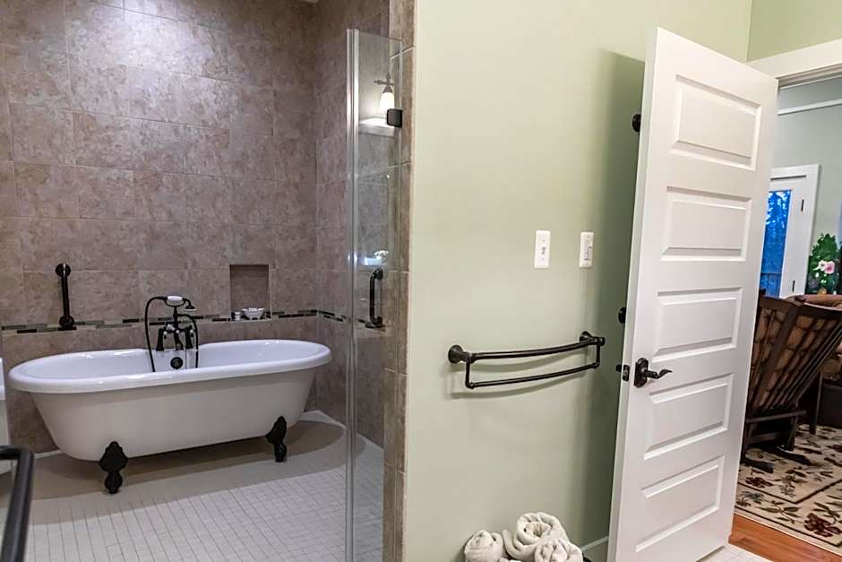 Bienvenue Mon Ami Bed and Breakfast