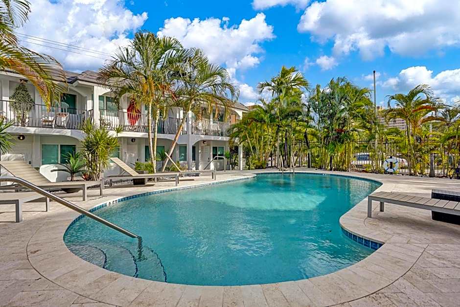 Bright Beachside Getaway