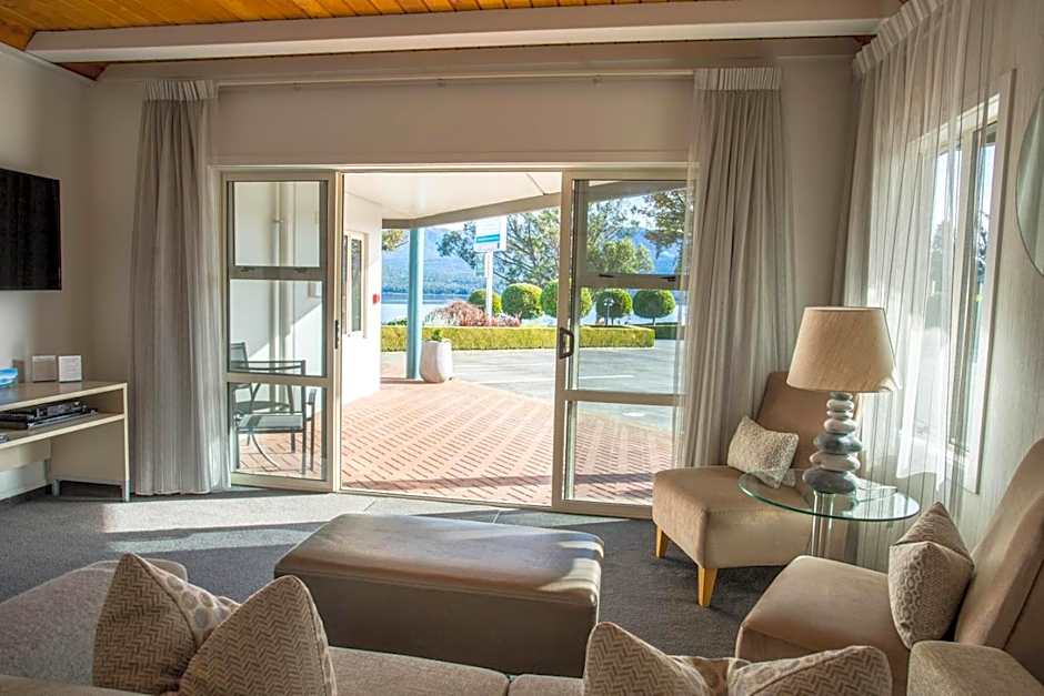 Radfords on the Lake