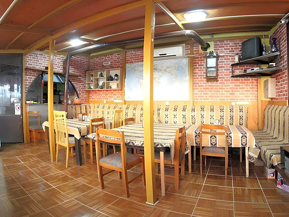 AnzGuesthouse Pansiyon 