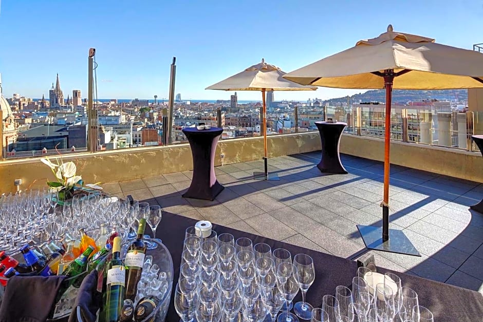 Olivia Plaza Hotel