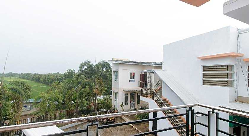 RedDoorz @ Nick Hotel Isabela