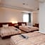Tendo Central Hotel