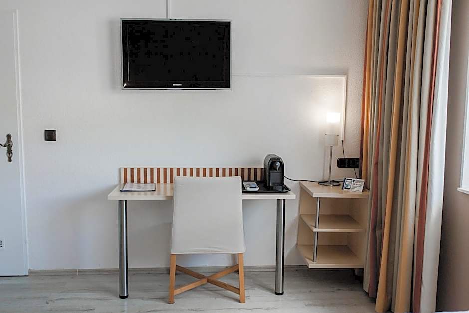 Bach Hotel