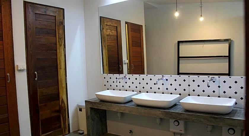 Supermoon Cozy Hostel