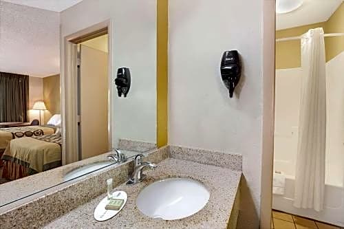 Super 8 by Wyndham Charlotte Downtown Area