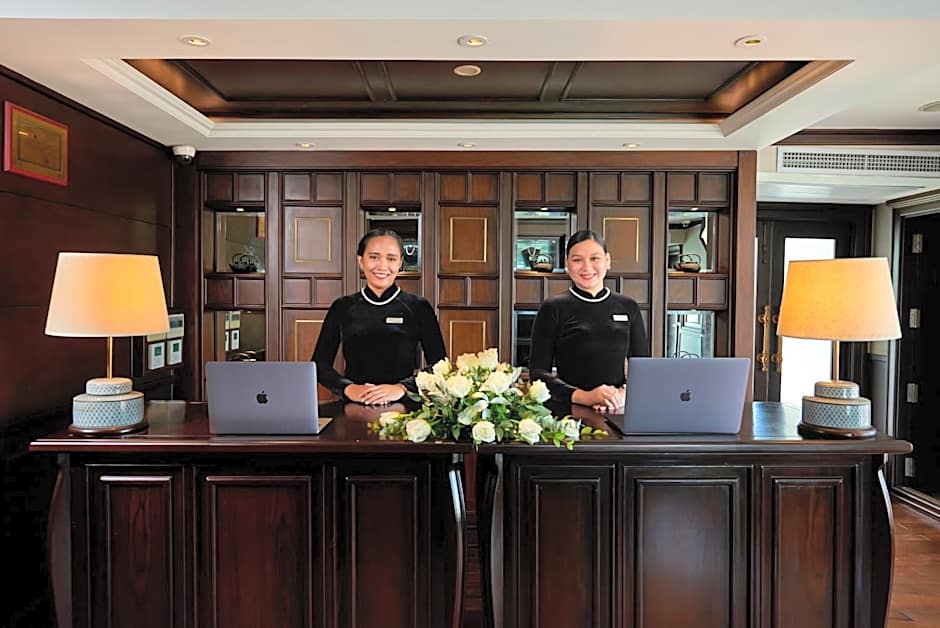 Paradise Elegance Cruise Halong