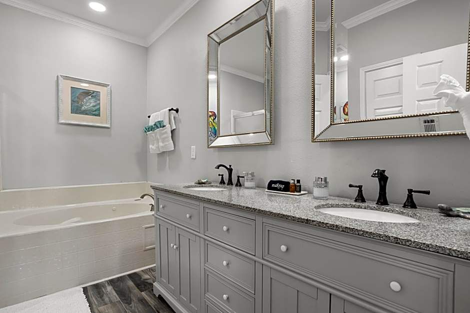 Luxury Condo in Gulfport
