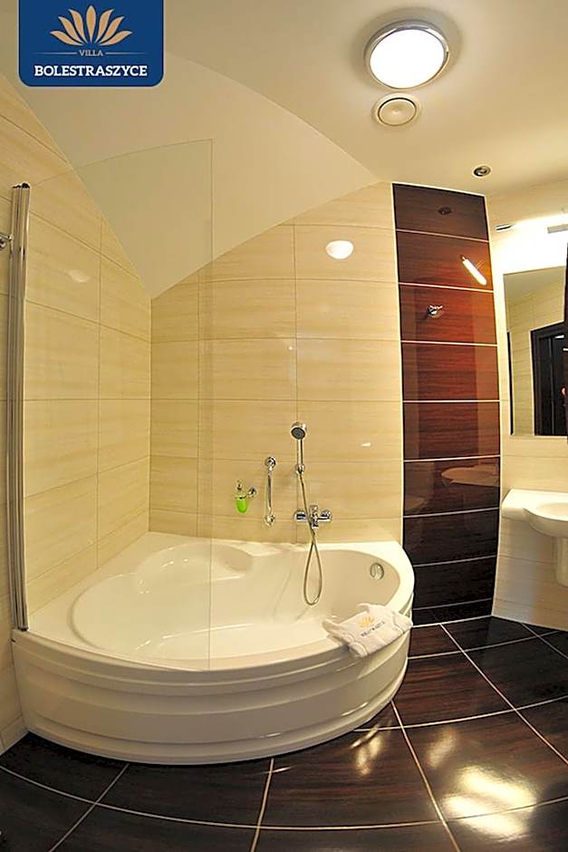 Hotel Restauracja VILLA BOLESTRASZYCE- PRZEMYŚL