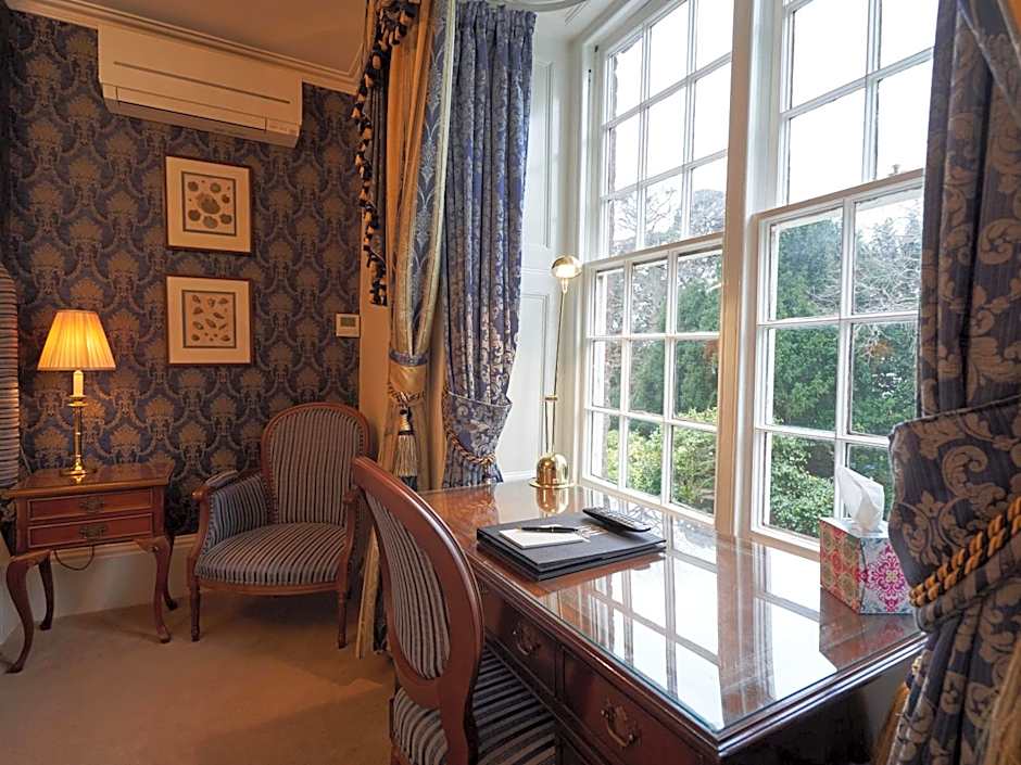 Hempstead House Hotel & Restaurant