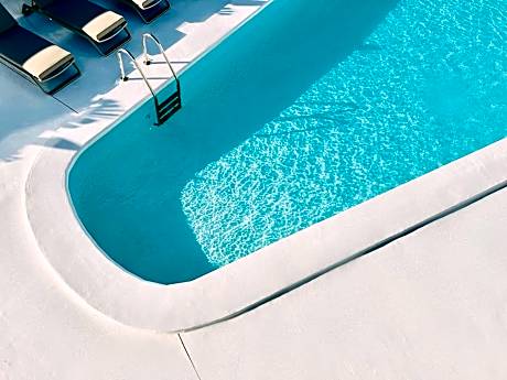 CIH Apartments