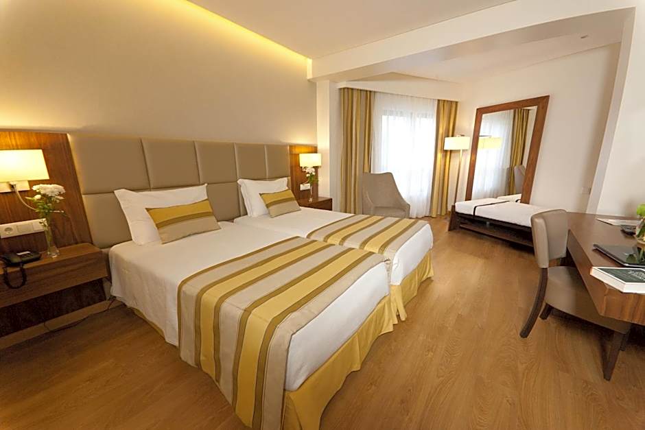 Hotel Cinquentenario & Conference Center