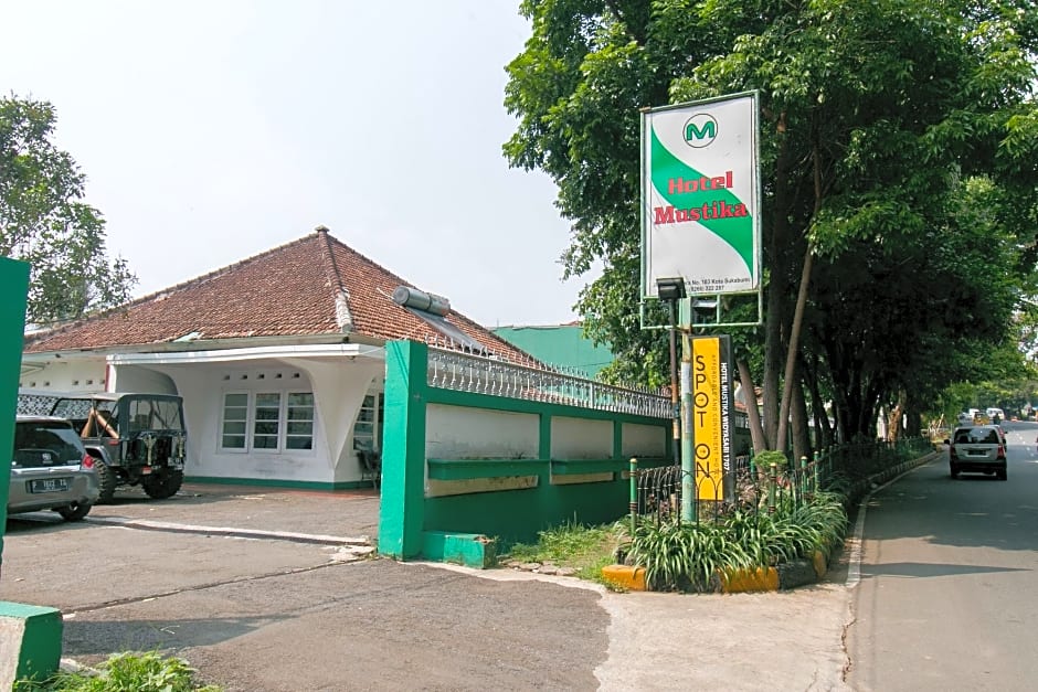 Spot On 1707 Hotel Mustika Widyasari