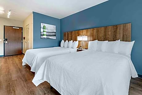 Standard Studio 2 Queen Beds Nonsmoking