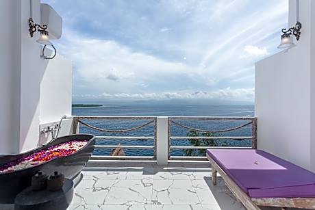 Suite with Ocean View