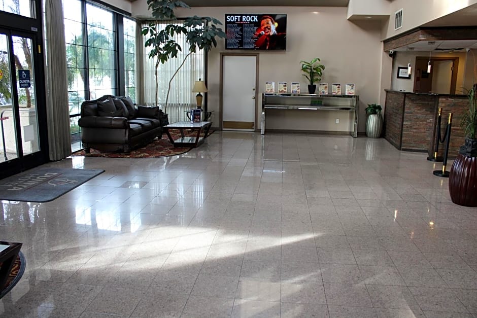 Clarion Hotel Bakersfield North