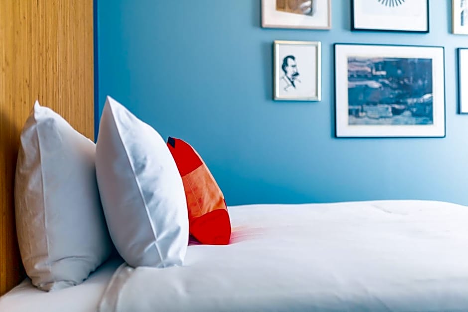 Vie Via - Your Hotel