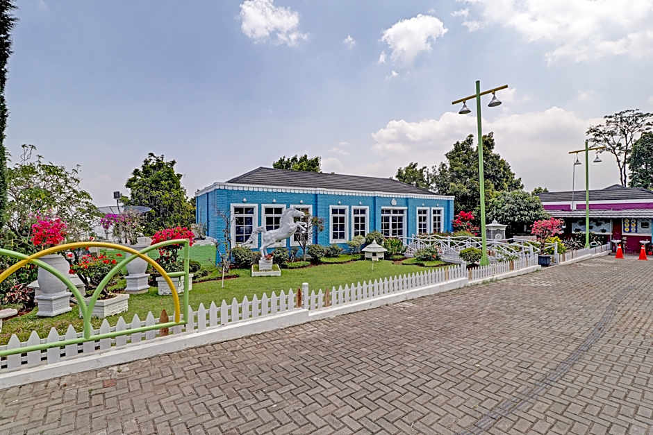 OYO 90617 Rumah Oma Opa
