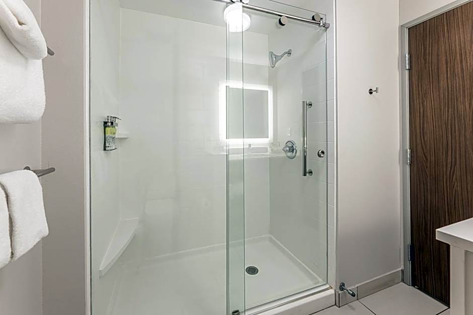 Holiday Inn Express & Suites - Rantoul By IHG