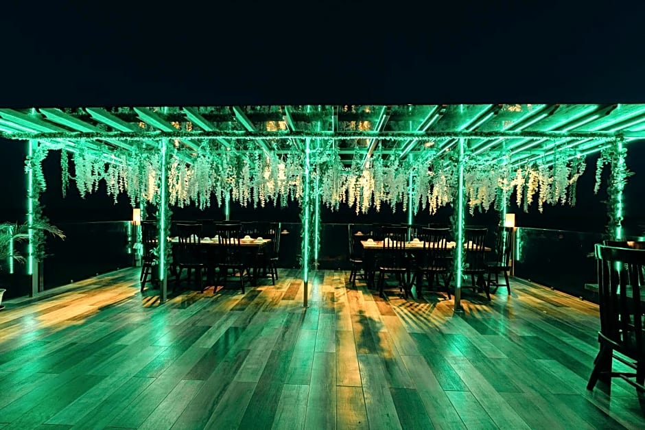 The Marc Vannelli Oslob