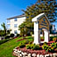 Wyndham Branson at The Falls