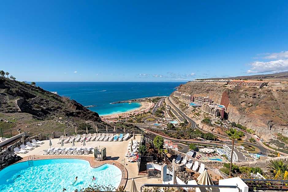 Holiday Club Jardin Amadores