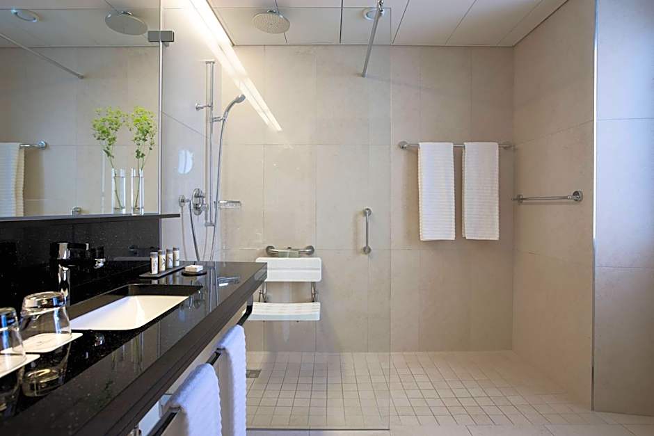 Renaissance by Marriott Lucerne Hotel