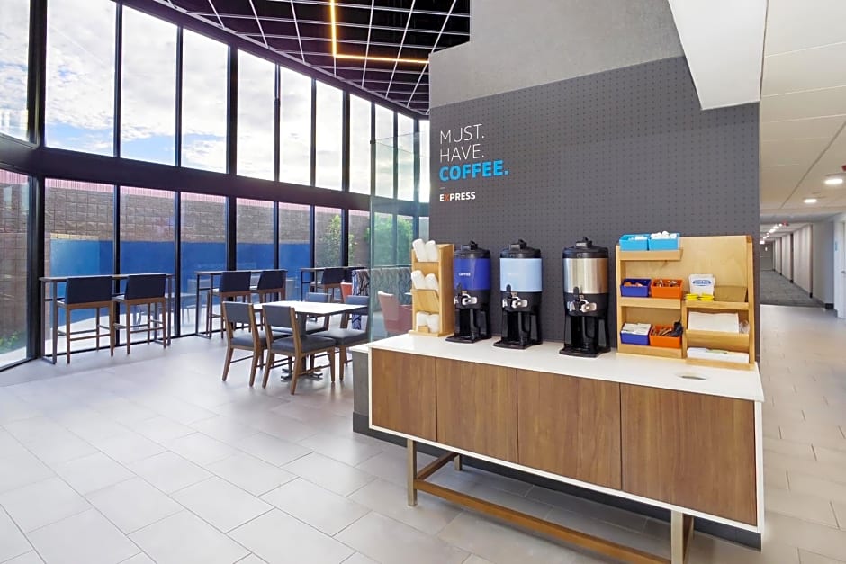 Holiday Inn Express & Suites Phoenix  Tempe By IHG