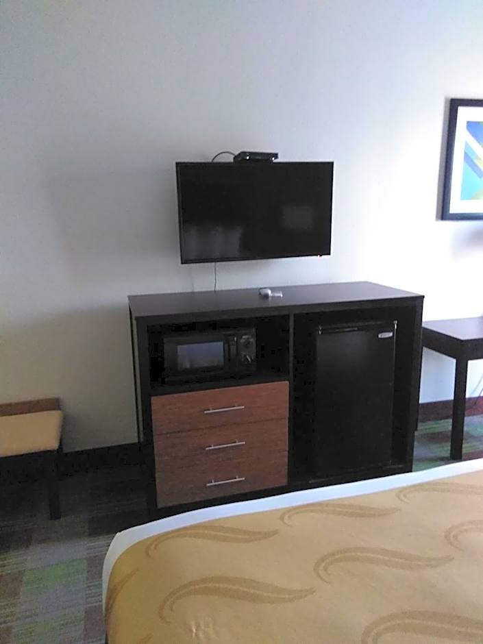 Quality Inn & Suites Mount Vernon