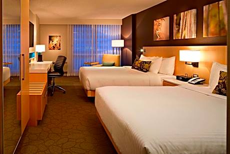 Premium, Guest room, 2 Queen, High floor