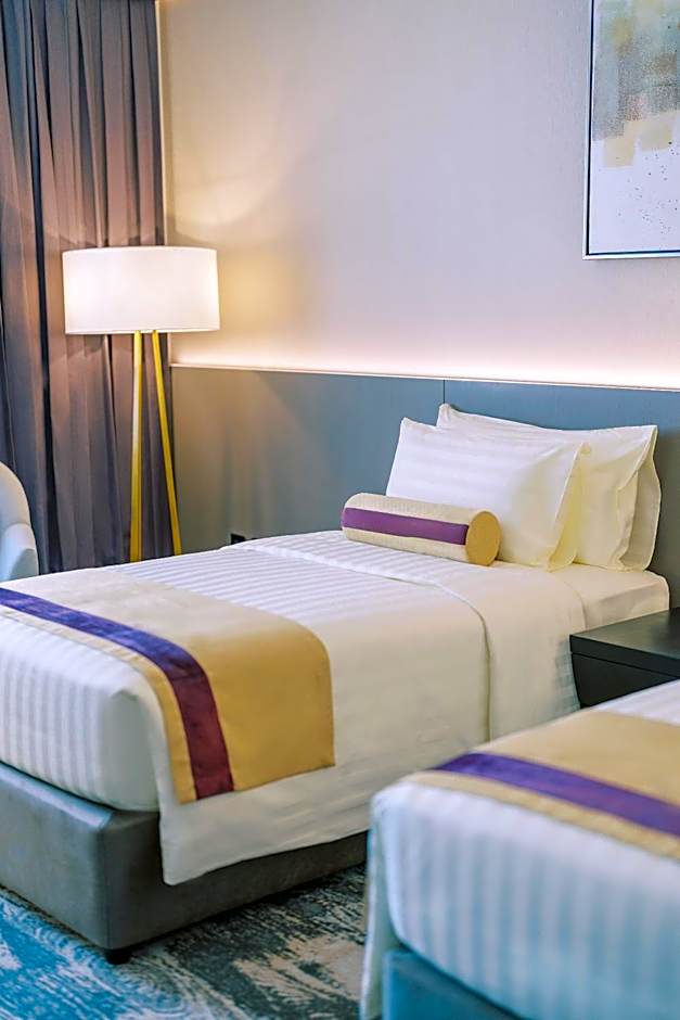 Khalidia Palace Hotel Dubai by Mourouj Gloria