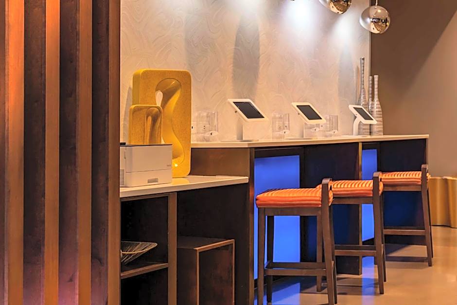 GLo Best Western Asheville-Blue Ridge Parkway