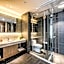 Q-Box Hotel Shanghai Sanjiagang