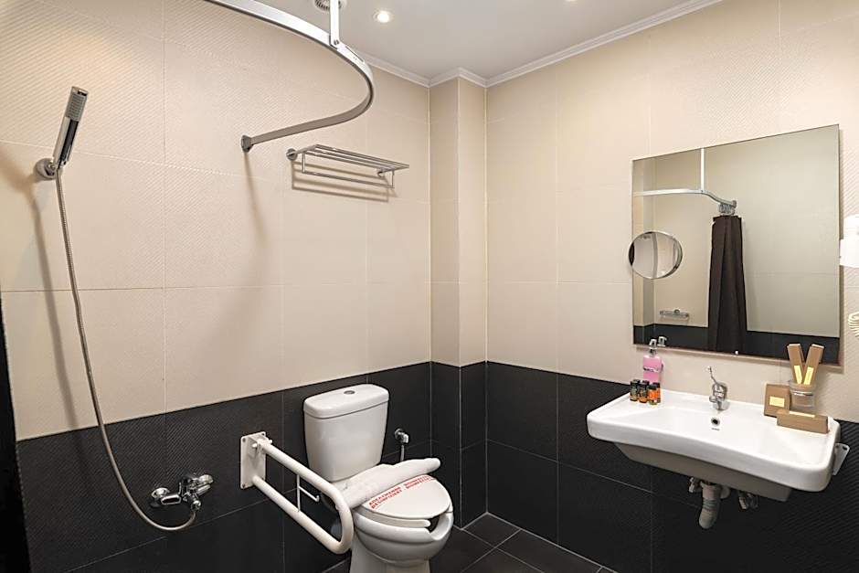 Elia Agia Marina Hotel
