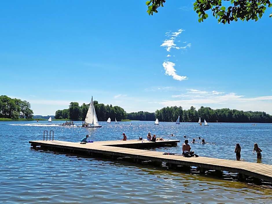 Velo Camp nad jeziorem Dadaj