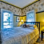 Monroe Manor Inn