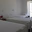 Armadoros Hotel / Ios Backpackers