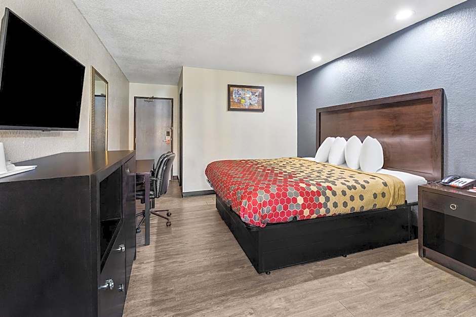 Econo Lodge Akron Copley Northwest