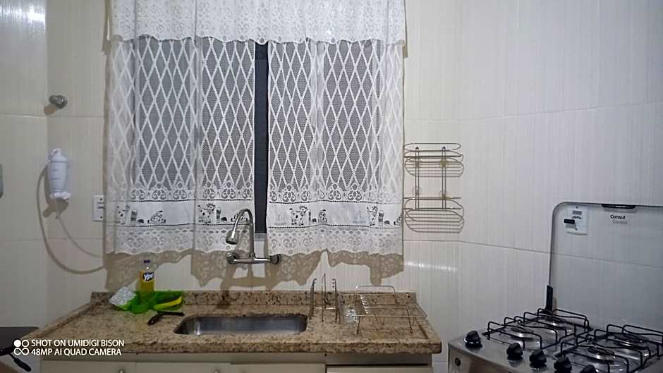 Casa com piscina , churrasqueira, Wi-Fi, em rua de Areia à 1km da praia, bairro sussegado, proíbido uso de som extremamente alto ideal para descansar