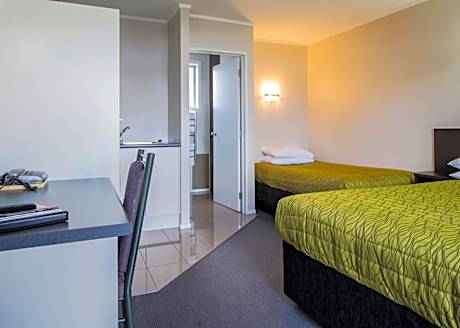 Twin Studio Suite