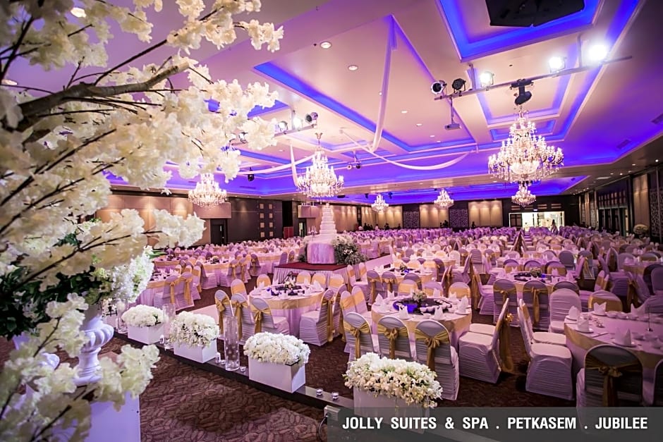 Jolly Suites&Spa Petkasem