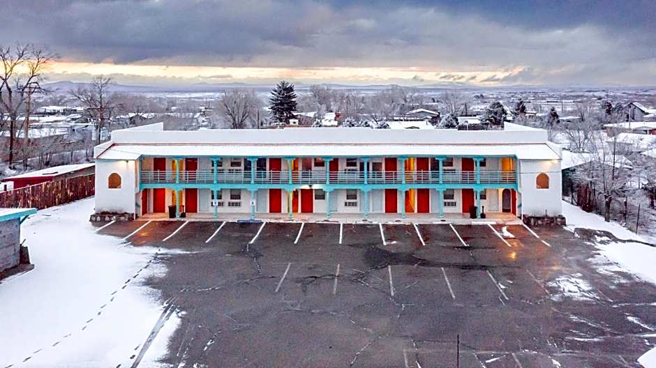 Taos Motor Lodge