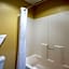 Super 8 by Wyndham Salisbury