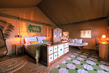 Deluxe Suite with Sea View