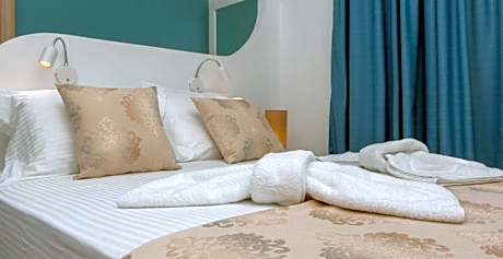 Blue Moon Villa with Private Pool and Sea View