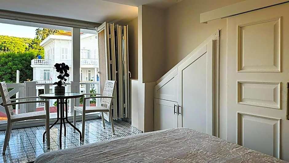 hi HOTEL IVY BÜYÜKADA