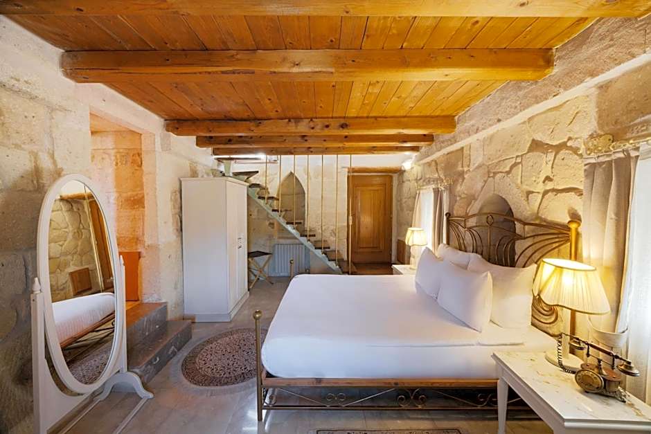Tafoni Houses Cave Hotel